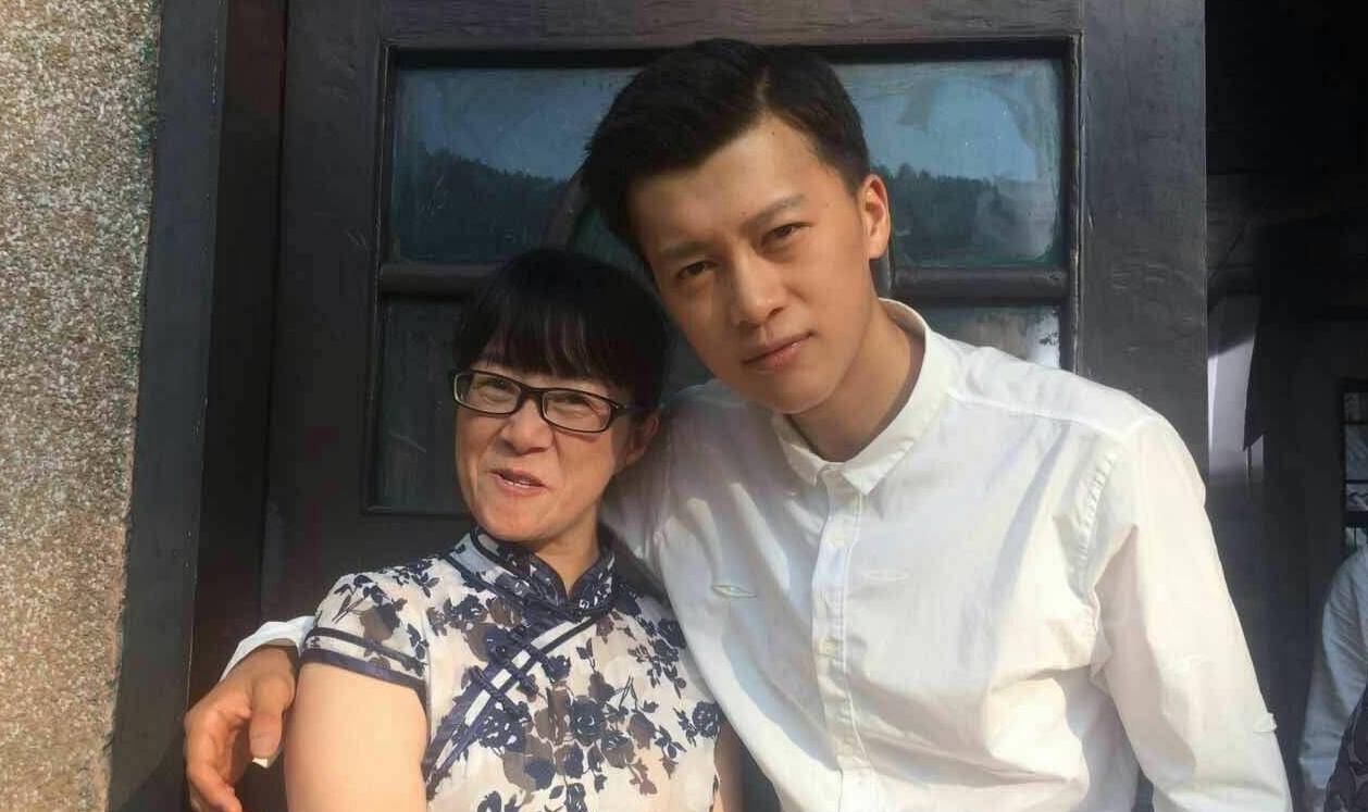大什么霍成语_脸大适合什么发型(5)