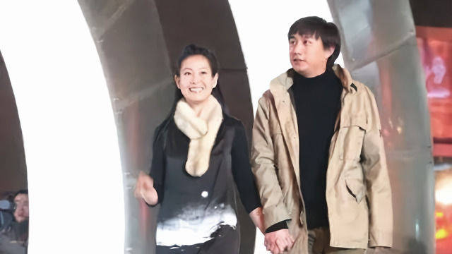 黄磊结婚前夜曾给刘若英打电话希望被挽留遭拒后结婚生子