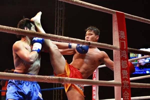 蔡良蝉质疑柳海龙复出,这么胖了还能打吗?散打天王的回应够霸气