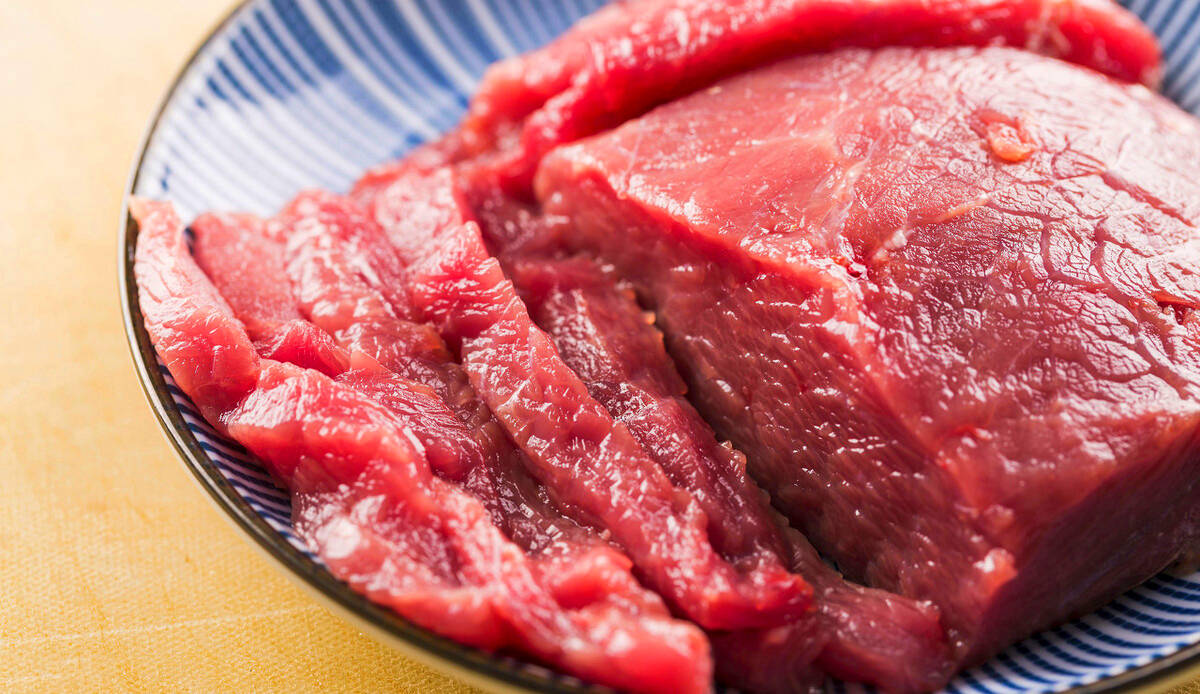 猪油裹牛肉条塞菊花 受自己用牛肉条保养
