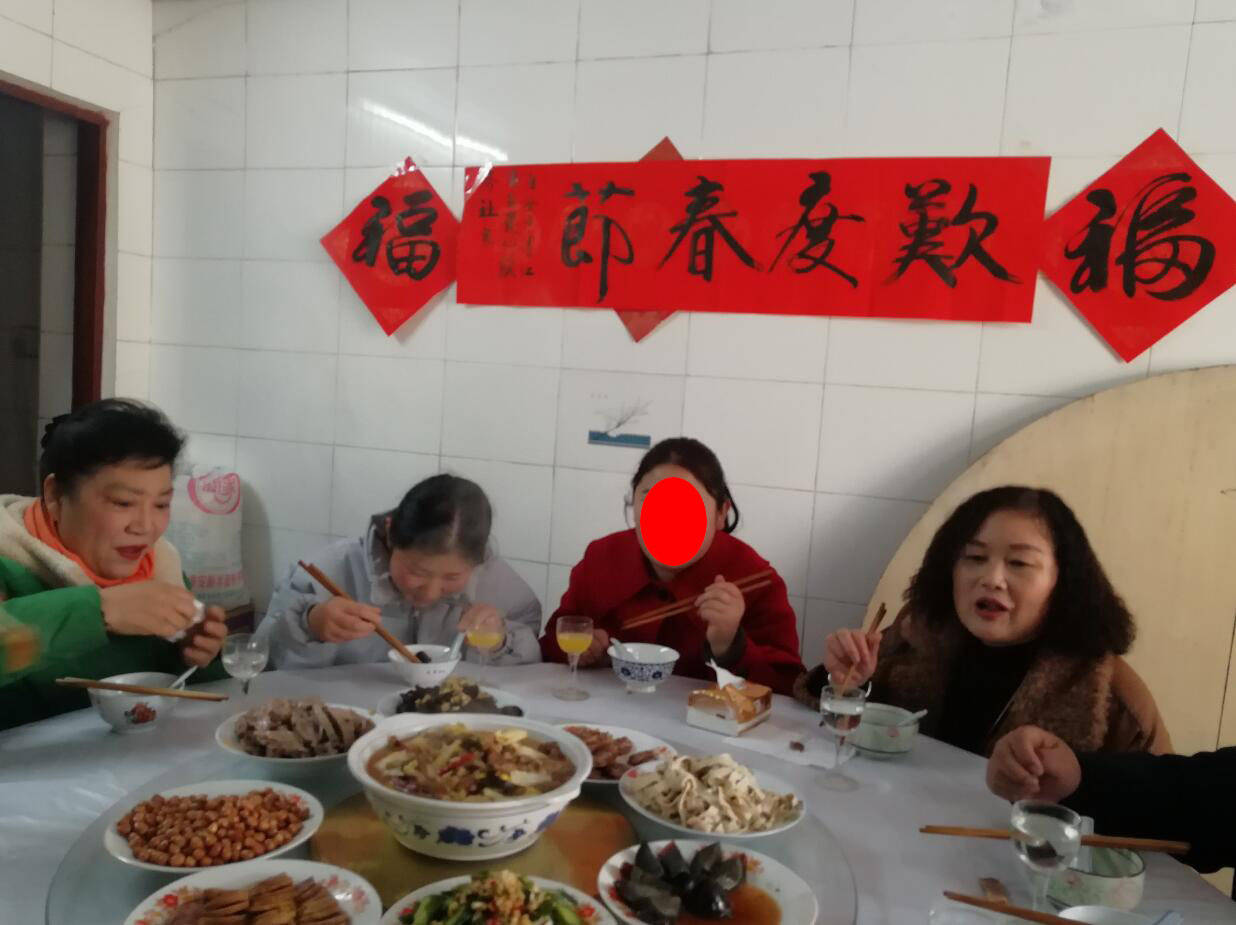 朋友介绍市长一起吃饭,拿点什么好 朋友请客吃饭三大禁忌