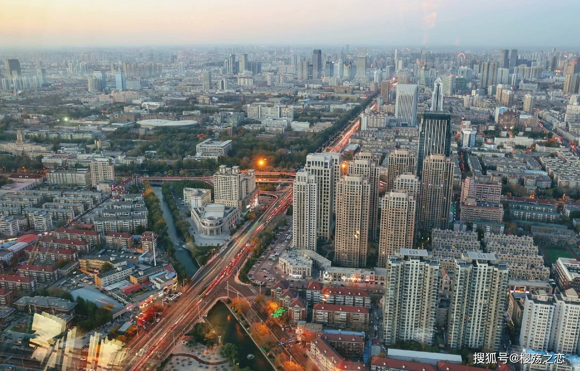 世界gdp十强城市2020_2020gdp十强(3)