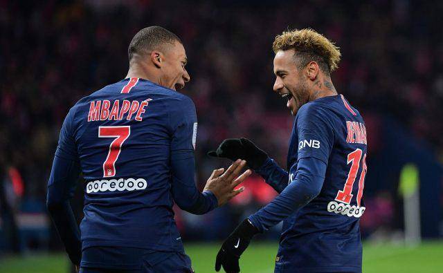 巴黎圣日耳曼姆巴佩和梅西 a0c546d2667a443e8b5b144ff39fb72d.jpeg