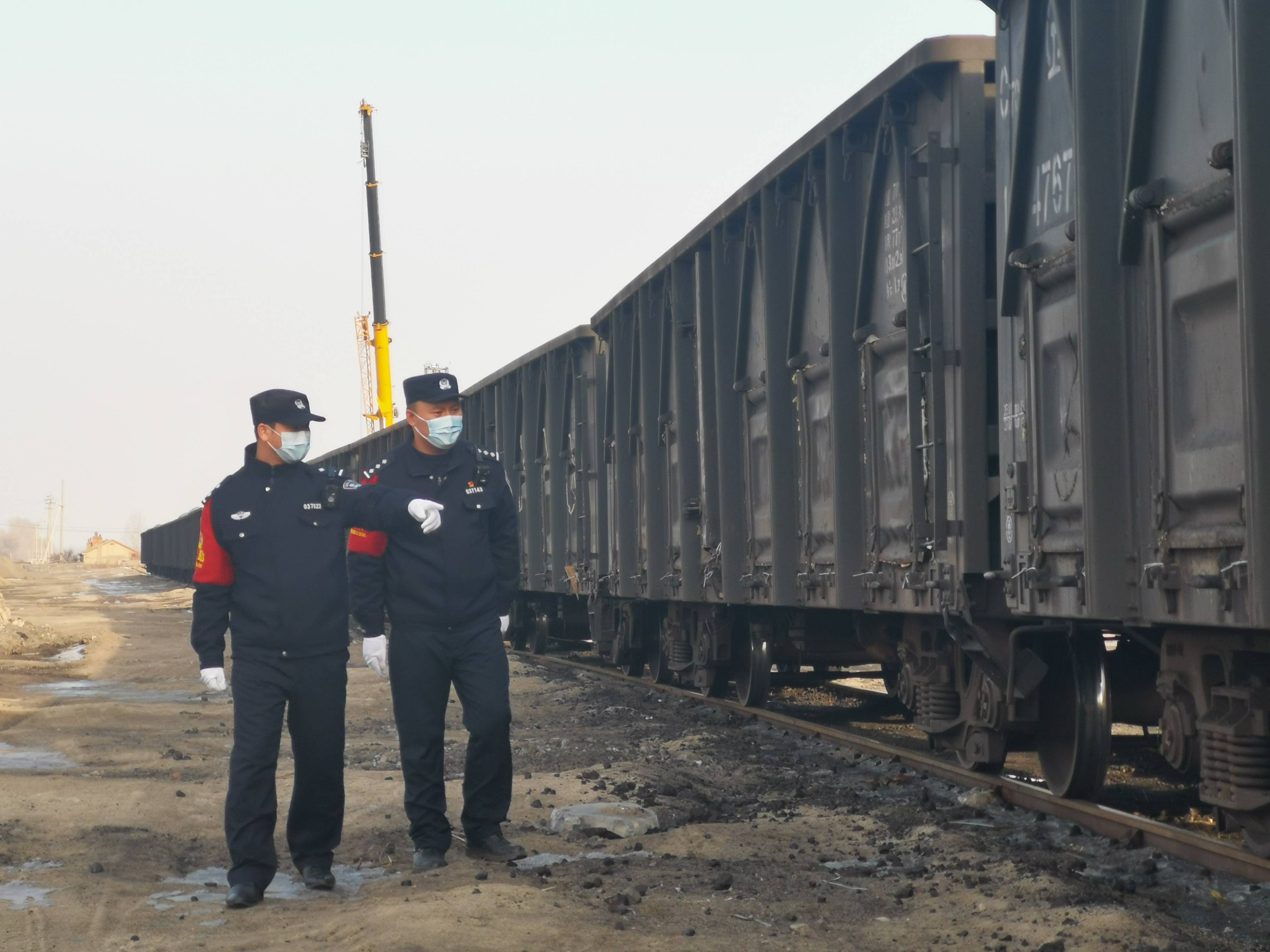 山城镇车站派出所严格落实节期安全巡查工作