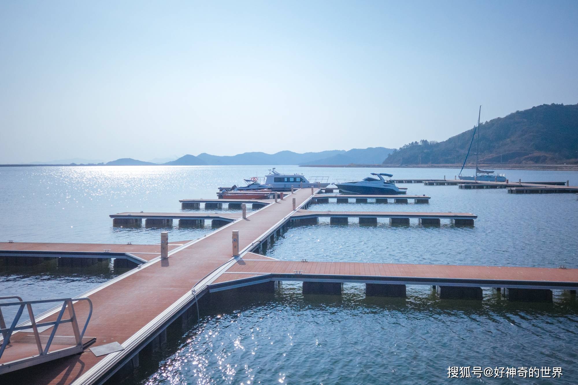 宁波版“海上西湖”，沙滩堤坝适合亲子游，不在市区却在宁波奉化