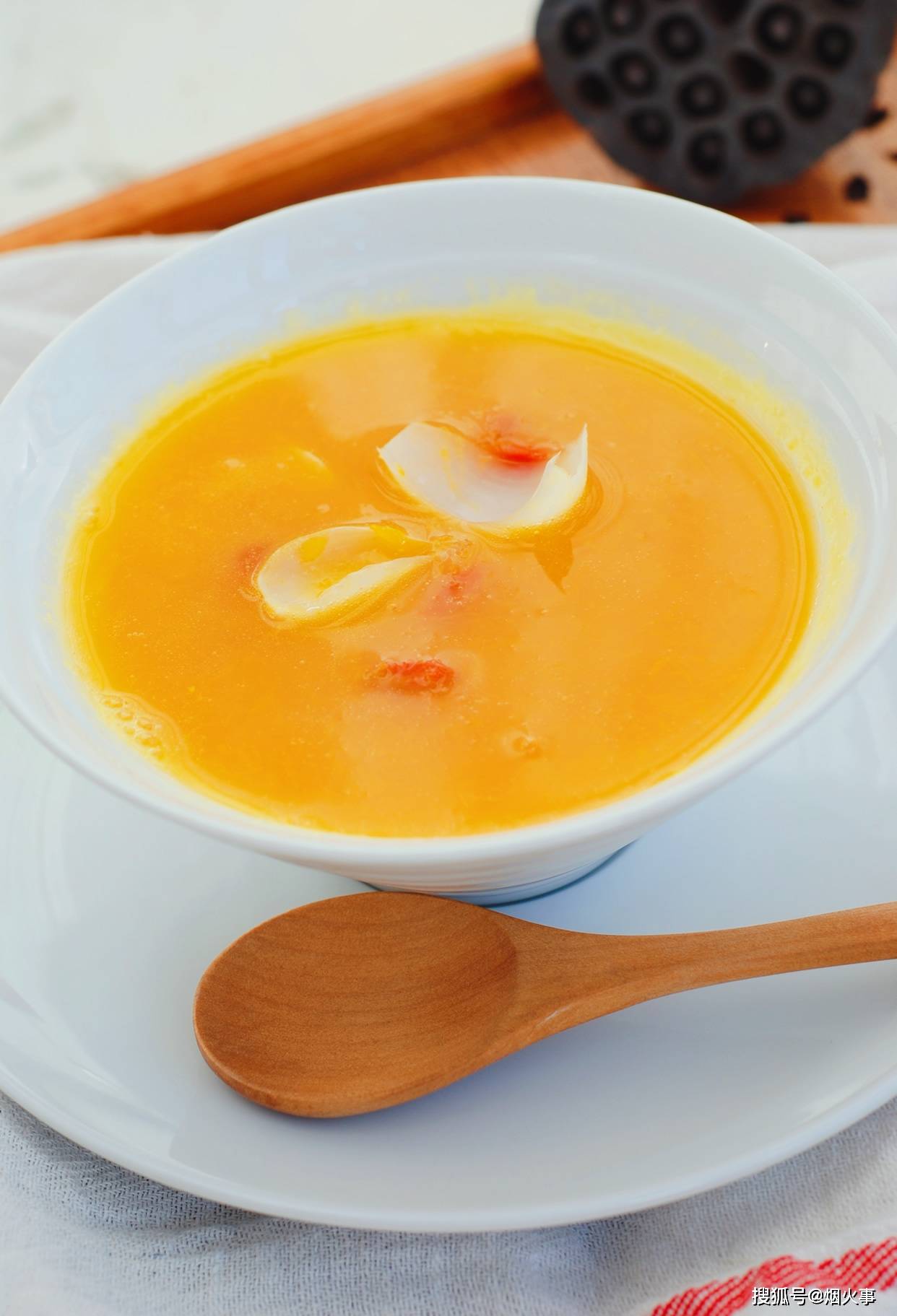 过了雨水节气,乍暖还寒,多喝3这道汤羹,香甜润滑,轻松应对倒春寒_南瓜