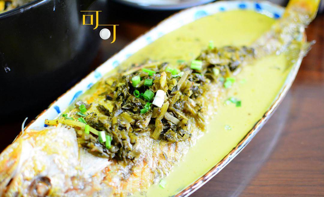 大黄鱼这么烧一点也不腥，汤鲜味美，是宁波人最爱的烧法