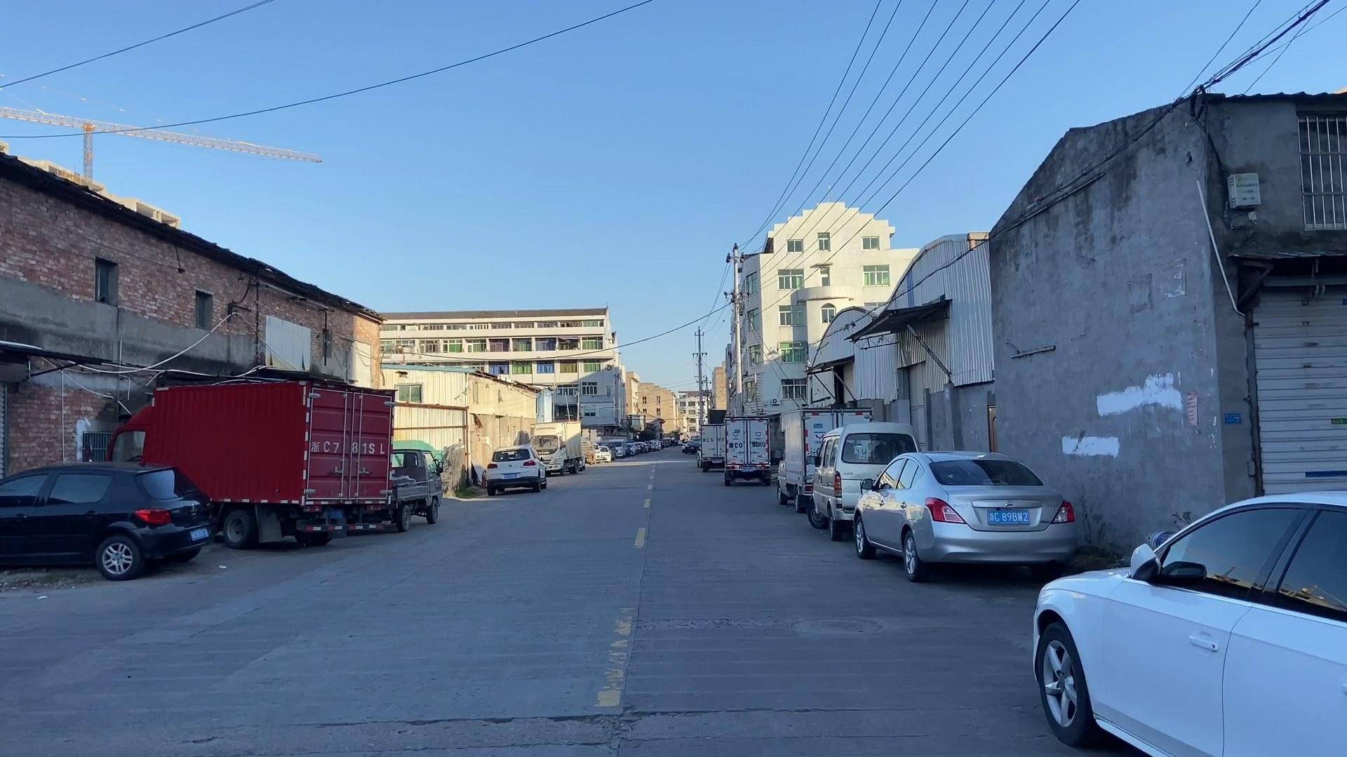 农村和城市人口比例是多少钱_近几年城市人口比例图(2)
