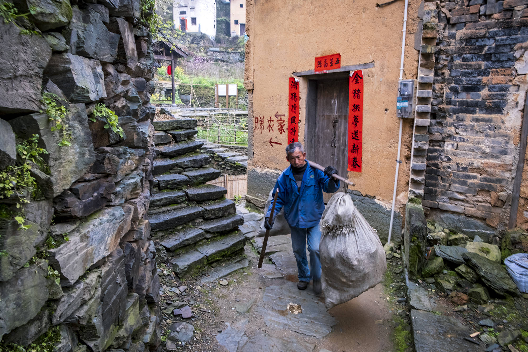 皖南的偏僻山区里,有个古村落,春天里如世外桃园-搜狐大视野-搜狐新闻