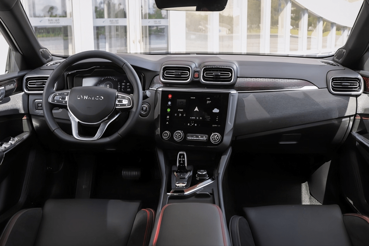 领潮运动轿车领克03家族月销量首次突破1万台