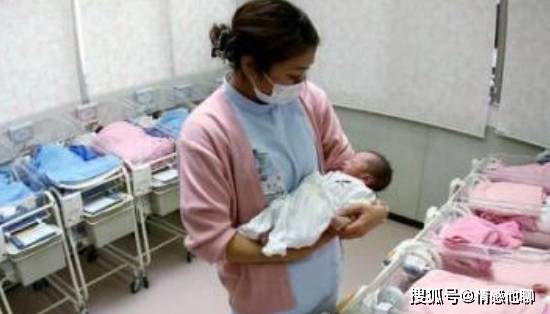 新生儿什么时候可以看清楚东西 c89408fd736645d58d32bc215a25abba.jpeg