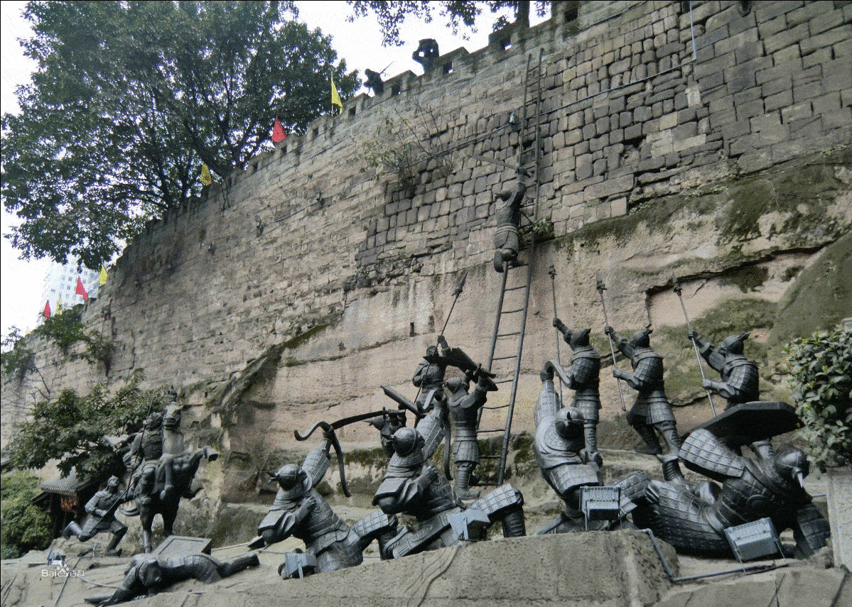 上文说过,城内水源充足,不仅有大池塘,还有近百口水井,就算断了周围的