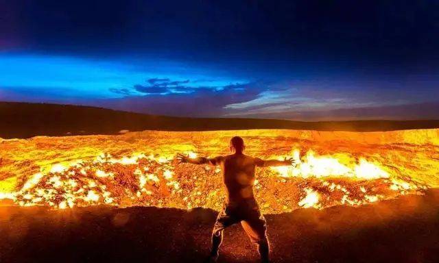 烧了50年的“地狱之门”蕴含35亿吨石油，为何至今无人开采？
