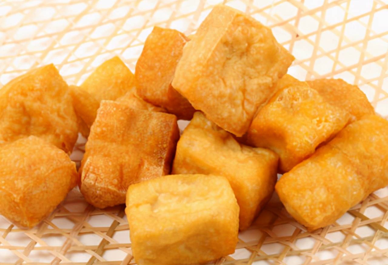 原创吃麻辣烫,专挑这5种食材的,店老板一看:碰到"行家"了