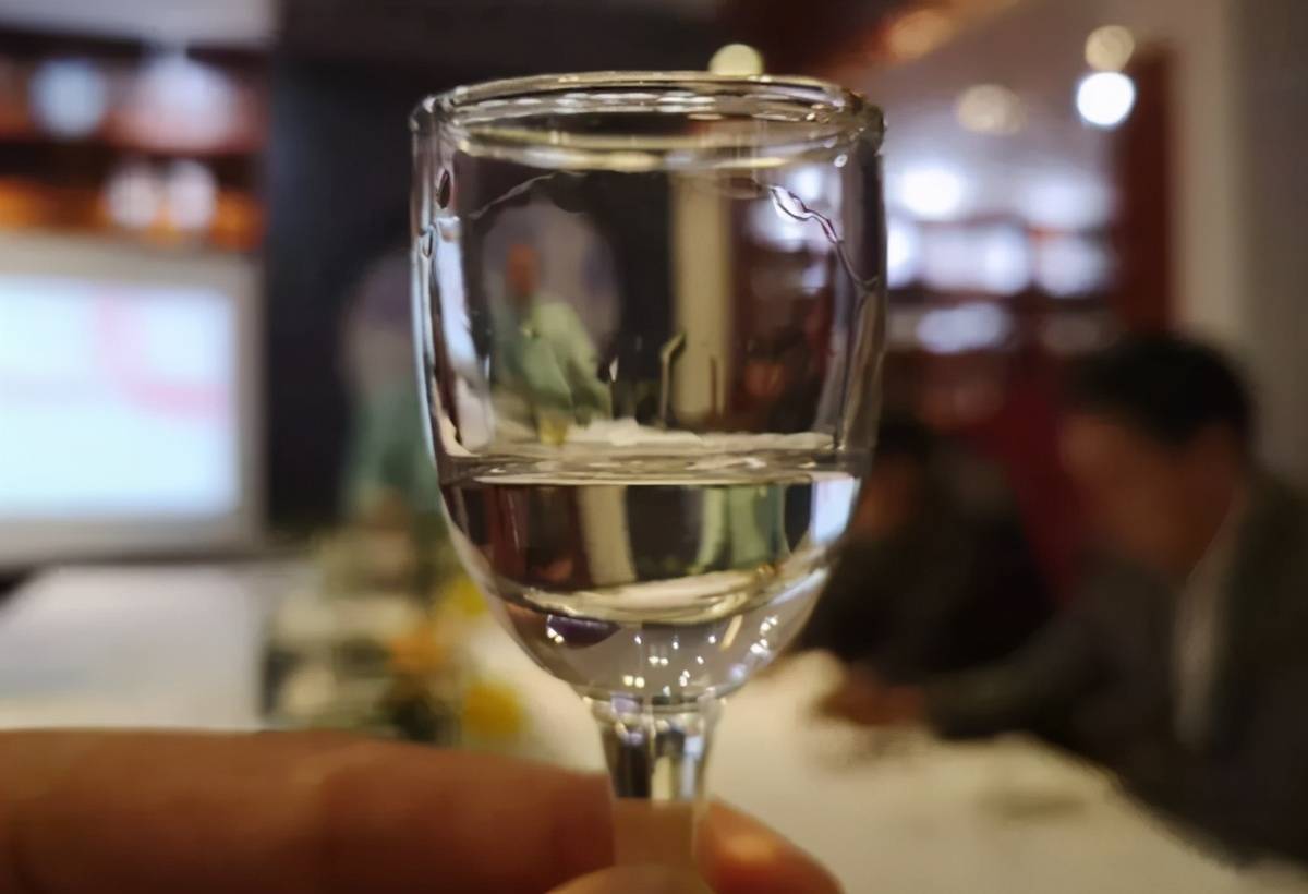 多少度才算是高度白酒 820a95e33389438bb4395d364997c2ae.jpeg