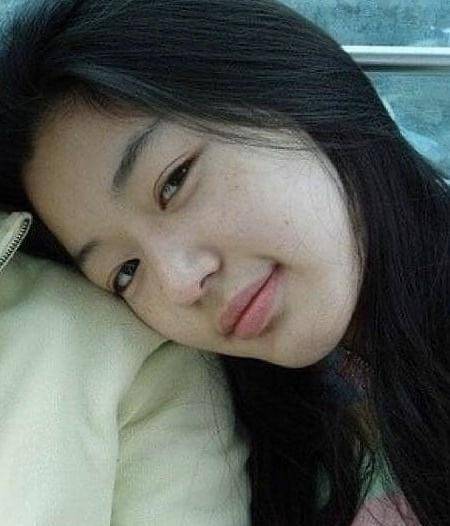 全智贤旧照曝光,20年间没有任何变化,素颜怼脸自拍皮肤太完美