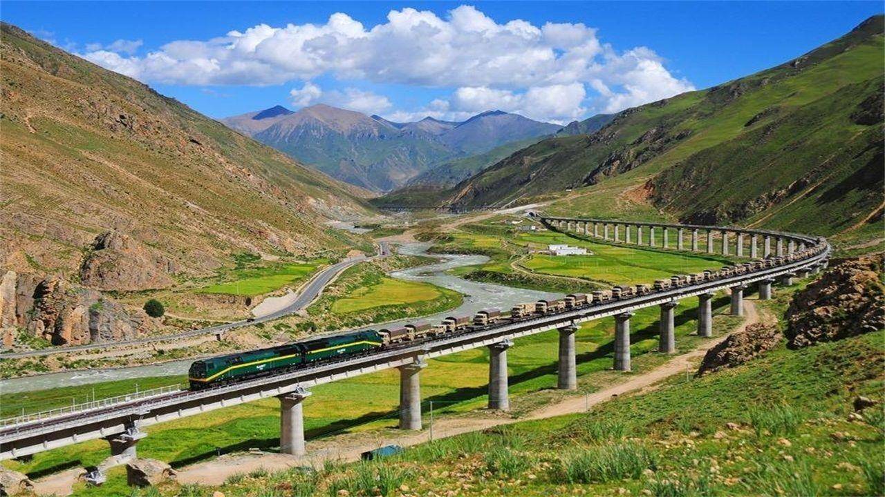 川藏铁路图片高清图片