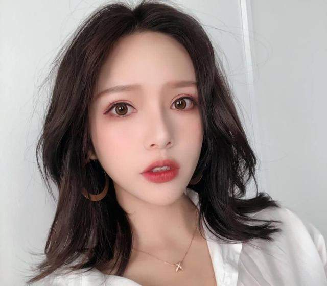 适合春季的"绿茶妆"太好看了,显嫩又时尚,少女感十足