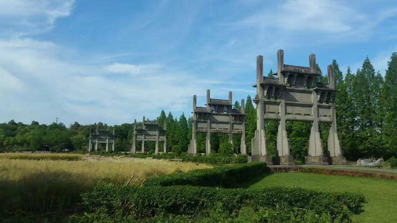 四大古城GDP_丽江古城图片