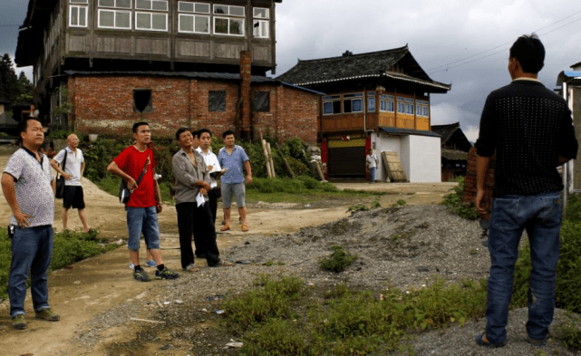 农村人口越来越少_农村人口流失