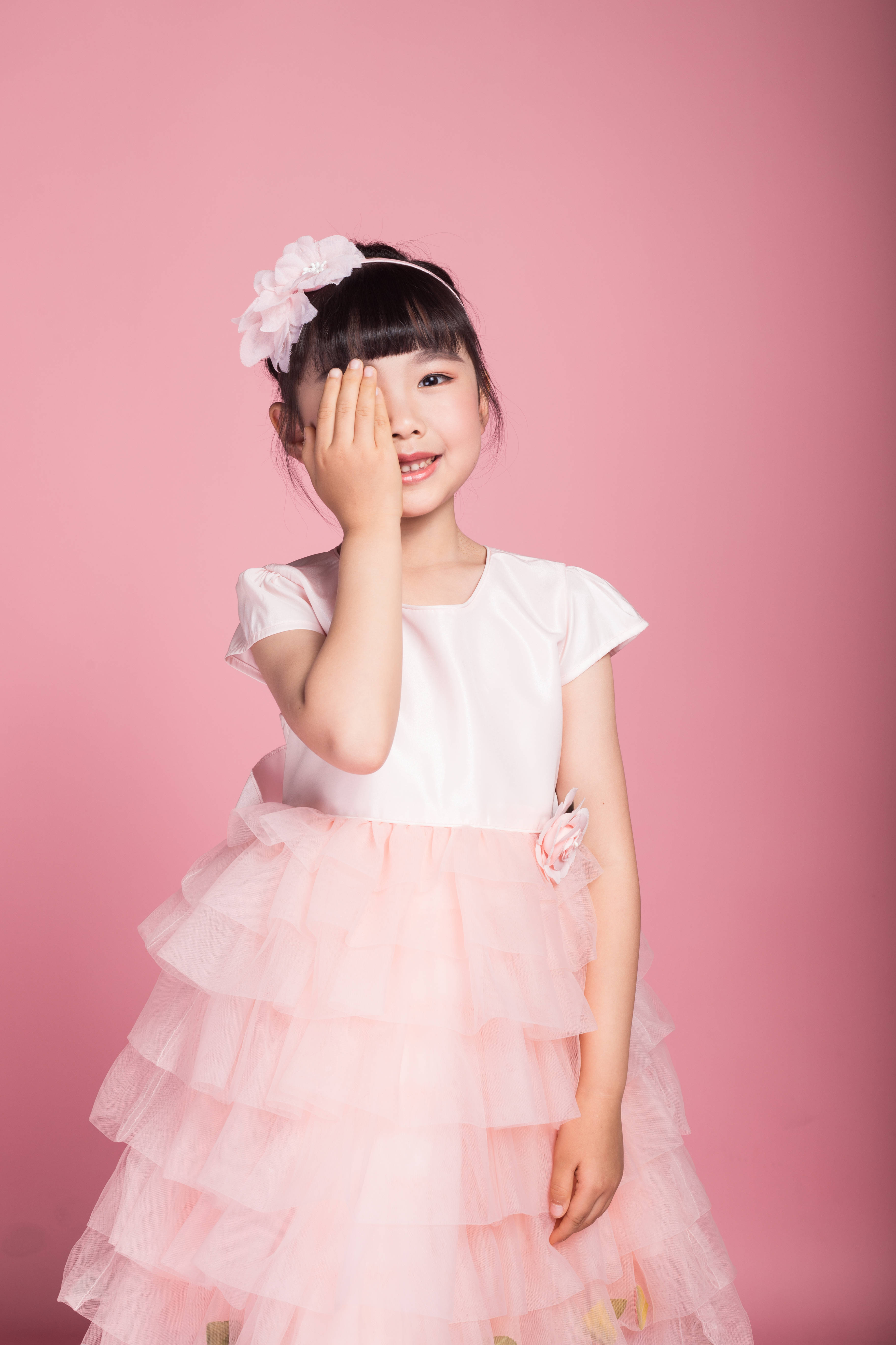 华语小童星冯杨一心全新单曲《因你而来》暖心上线_穿越