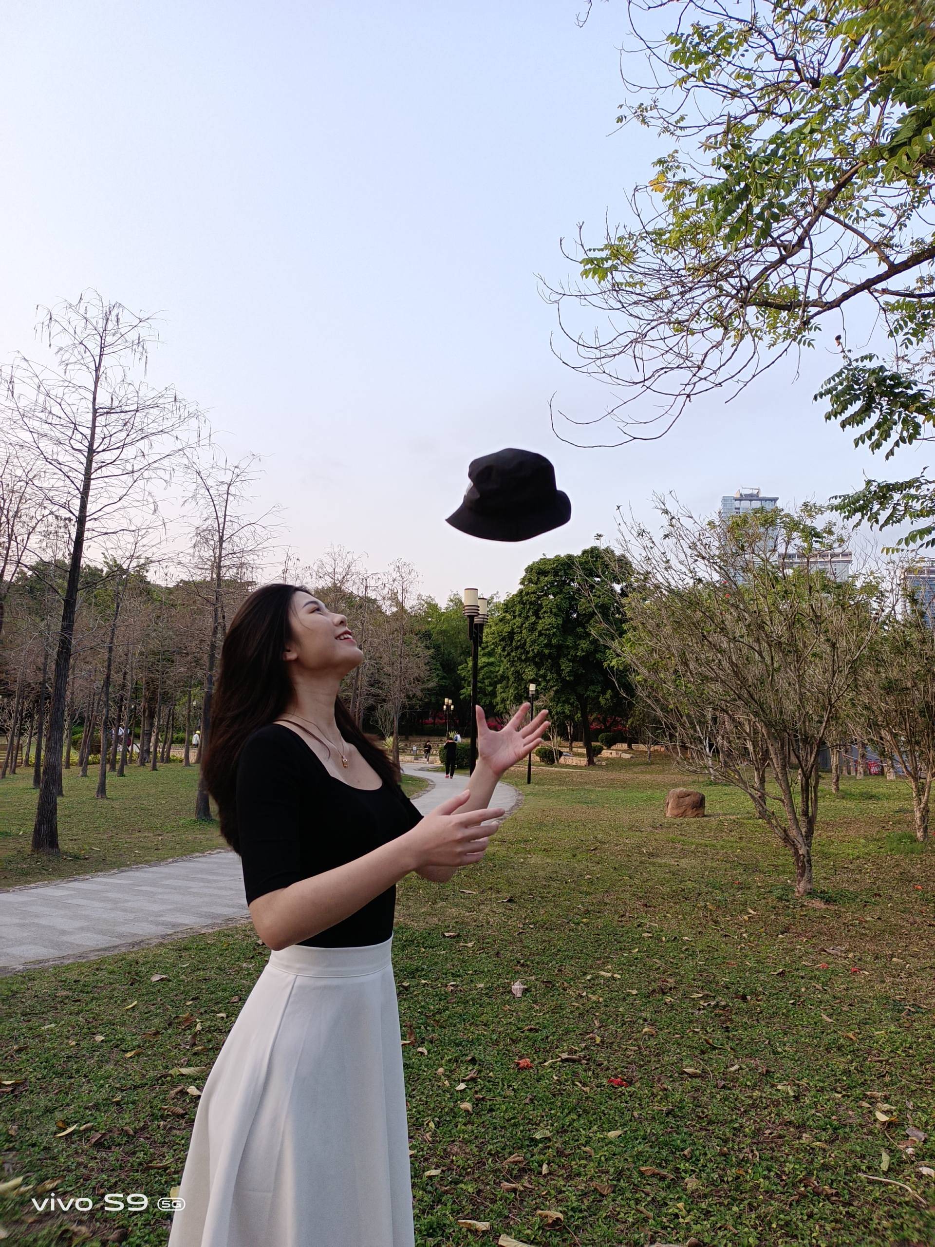 手机|超清影像实力？vivo S9不止于自拍，后置夜景、抓拍出彩
