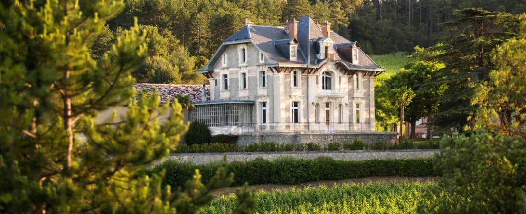 罗斯柴尔德男爵旗下的南法珍宝亚库男爵酒庄