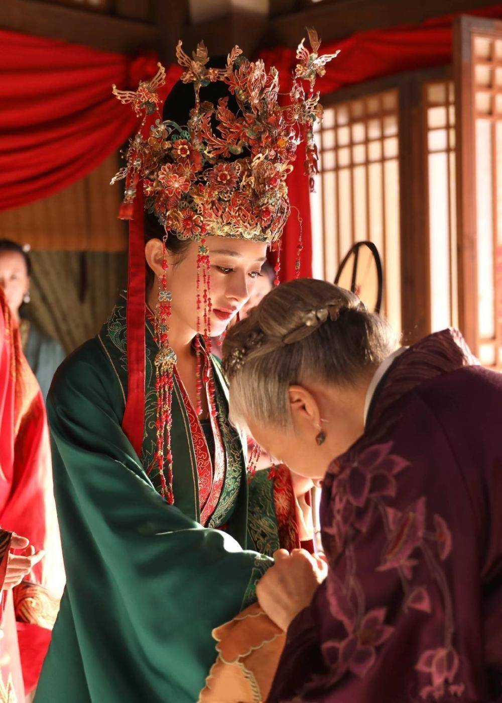 有了锦心似玉这部代表作谭松韵超越赵丽颖那天还会远吗