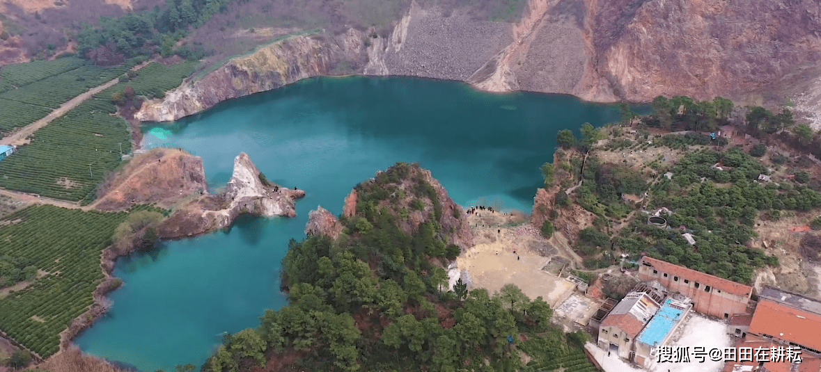 无名“翡翠湖”，驴友偶然发现，有人称其为“苏州小九寨”