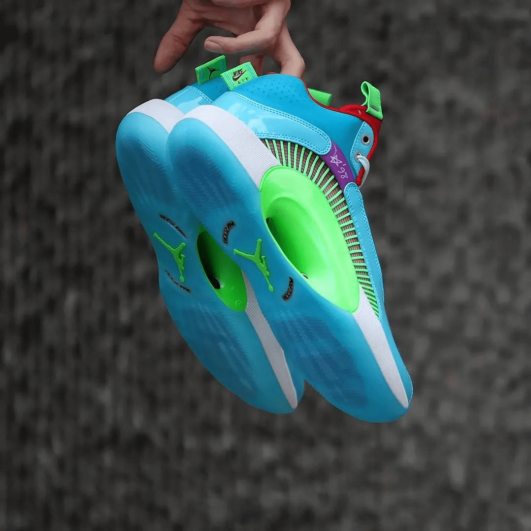 塔图姆airjordan35特别款向女性力量表达致敬