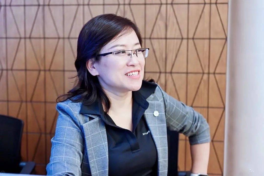 原创新女性力量马蕾我们都毫不犹豫地走向了旷野