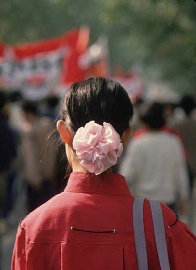 上个世纪90年代中国街头时髦的女性
