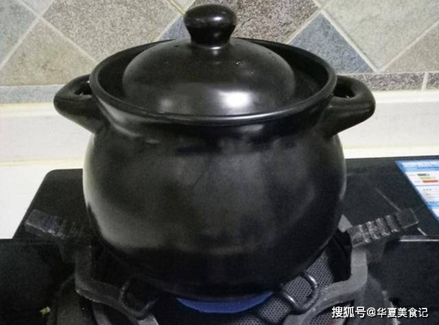 苹果和什么煮一起最好补气补血 63590f5e6bd1447598e7a610793ace07.jpeg