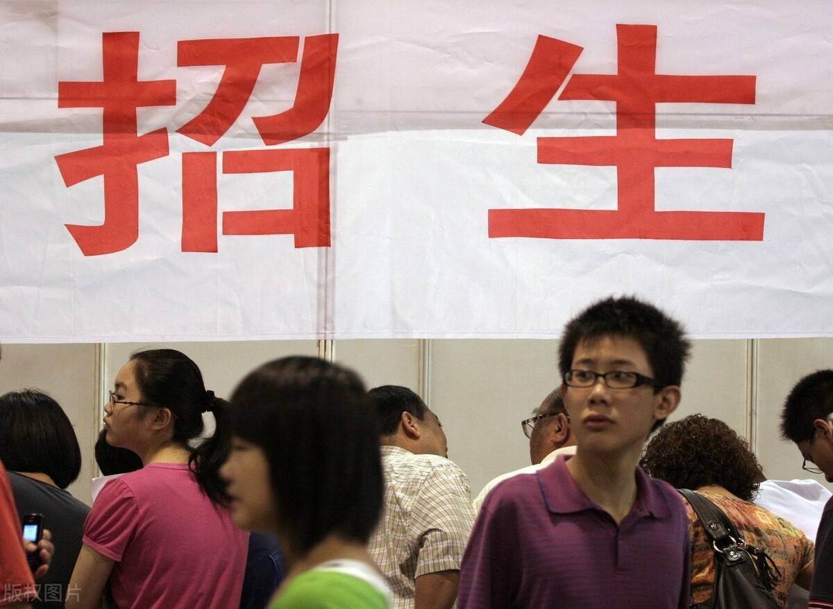 2)南京大学金陵学院