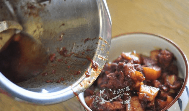 米饭怎么吃不油腻 731db40bea1b41c68877703187f174bb.png