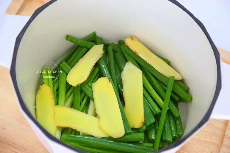 什么菜可以放一起腌 d47572a4e3bb472da085f17e398bf640.jpeg