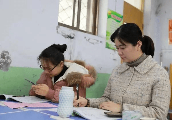 陈周丽栟茶小学图片