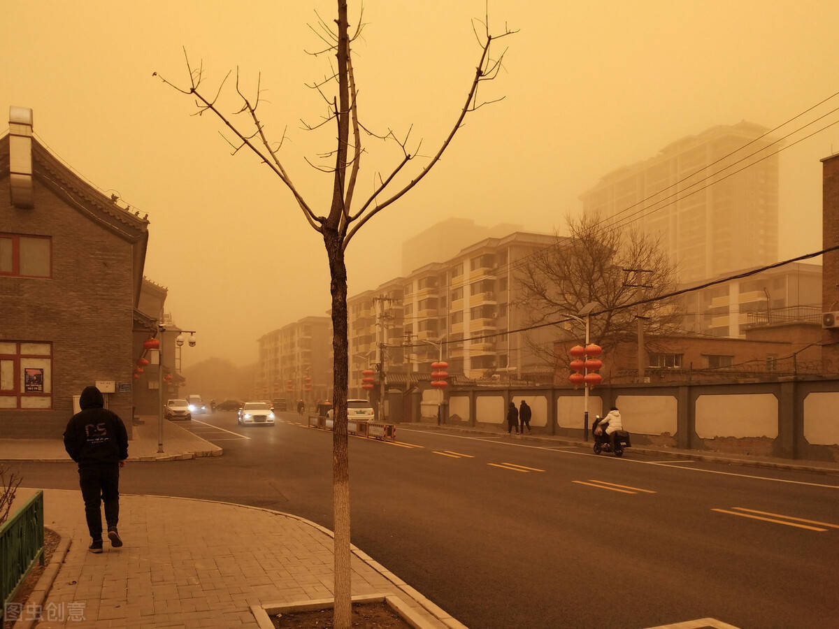 北京沙尘暴来袭无滤镜的大漠景象