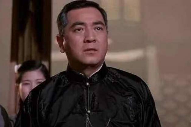 这部电影中还有非常多的配角也都很亮眼,其中黄新也是当年香港娱乐圈