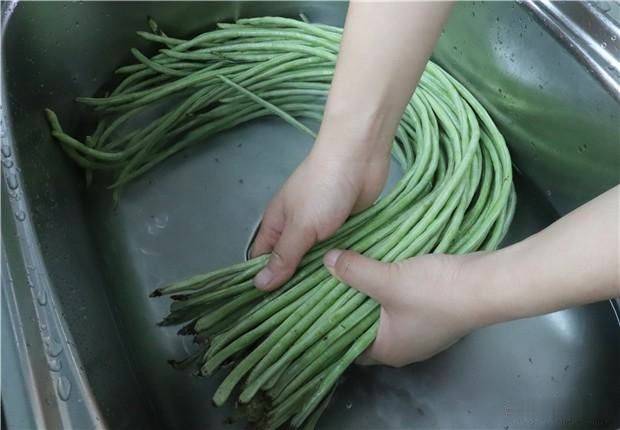 豆角怎么冻冰箱好吃 de8276525fb9498ba98ea5f8befb298a.jpeg