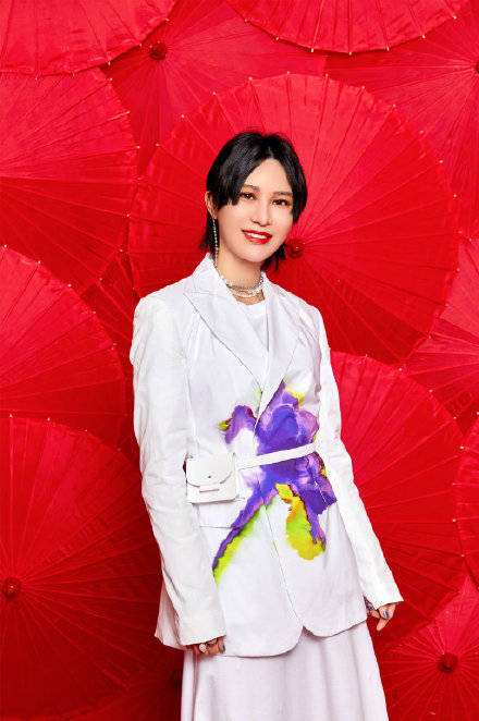 尚雯婕被限制高消费疑为其背锅?聂心远朋友圈回应这样说