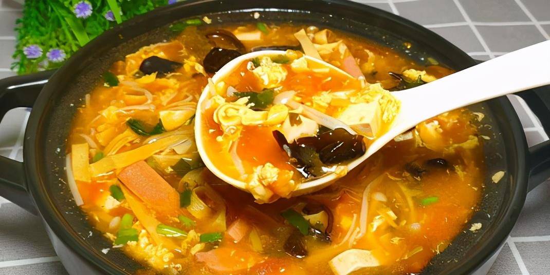 酸辣汤的家常做法不用料包 caa97c8f6b064d0fafcfebc16a4b4cb8.jpeg