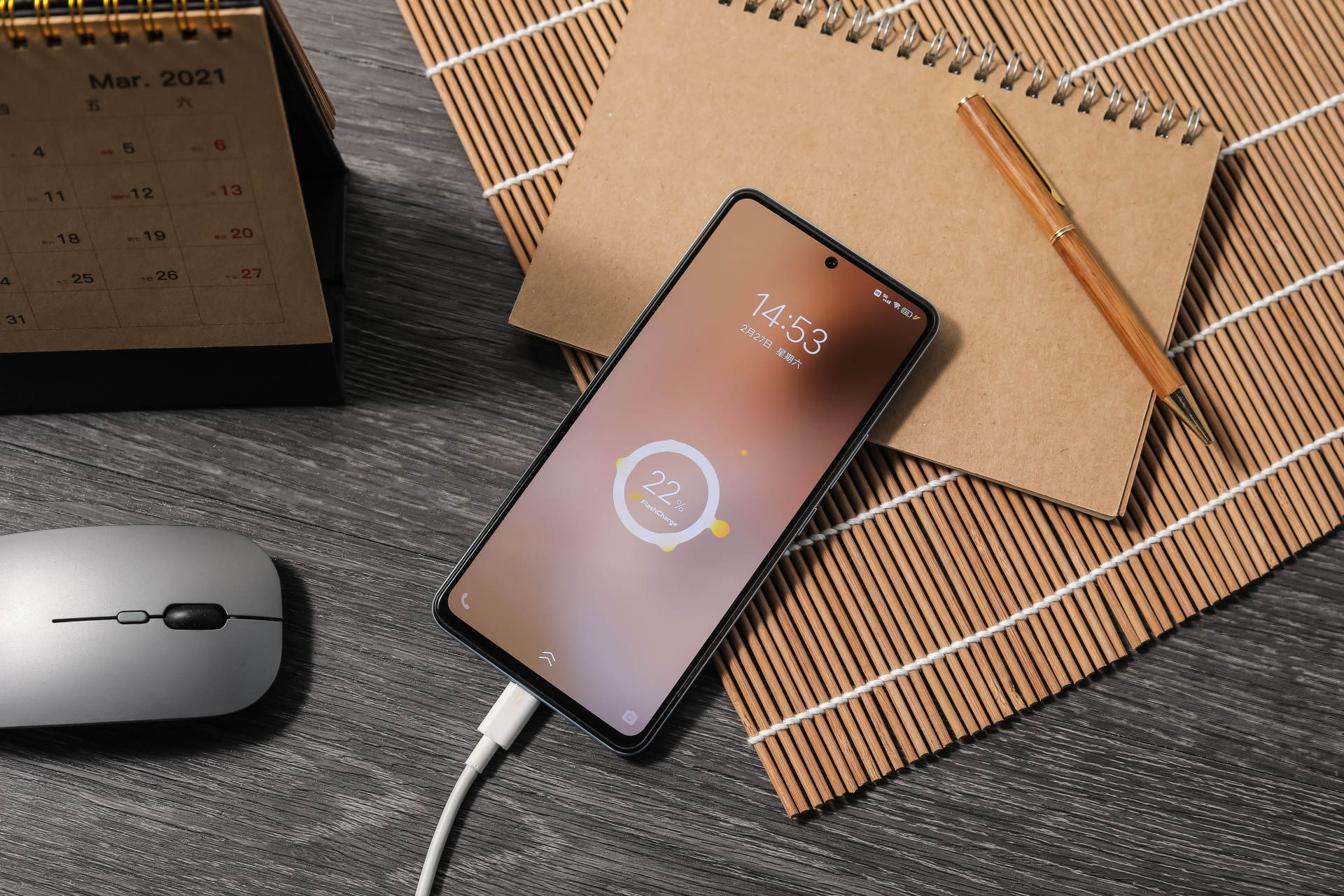 手机|iQOO Neo5的到来，为何能在行业内掀起风浪？