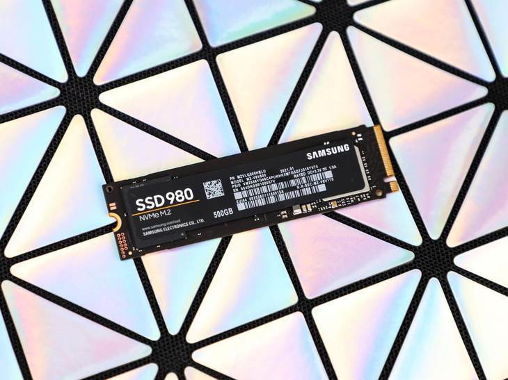 硬盘|读取超3500MB/S 三星980 NVMe M.2高性能固态硬盘评测
