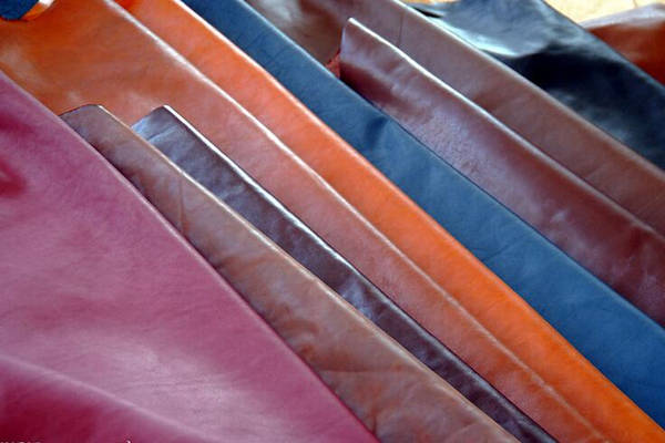 皮革染色剂怎么调色皮革电脑调色方法