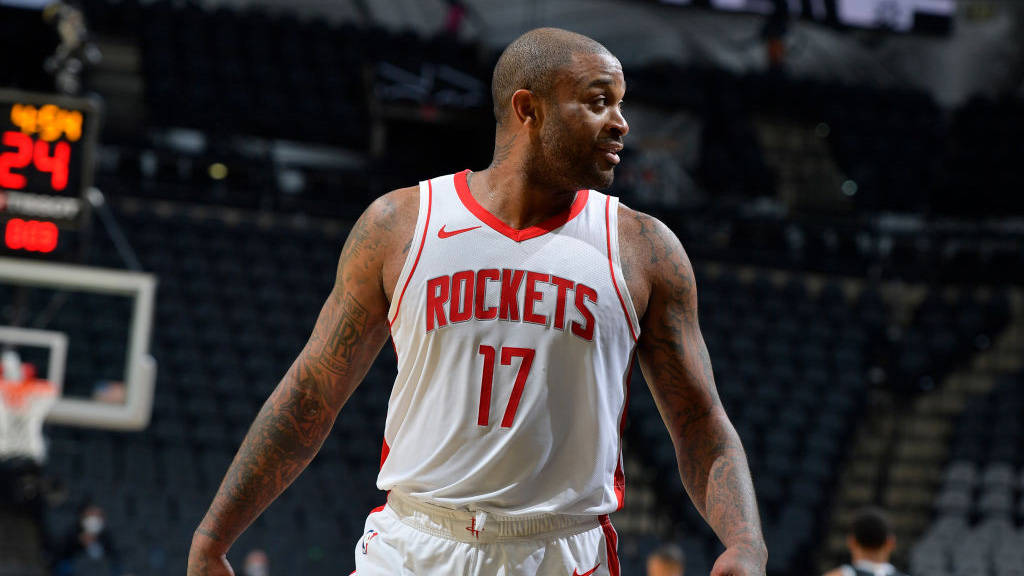 北京时间3月18日消息,雄鹿已经与火箭达成涉及pj塔克的交易.