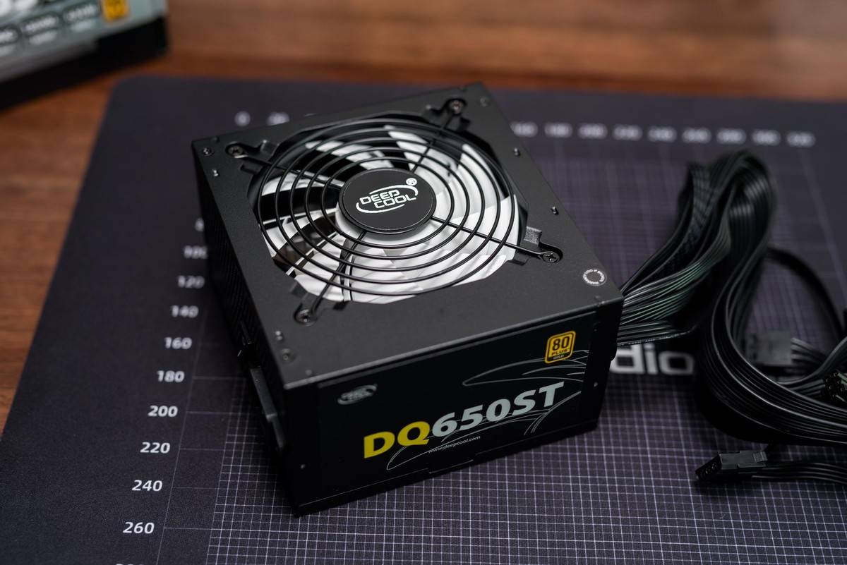 电竞超跑的好搭配amdrx6700xt首发评测