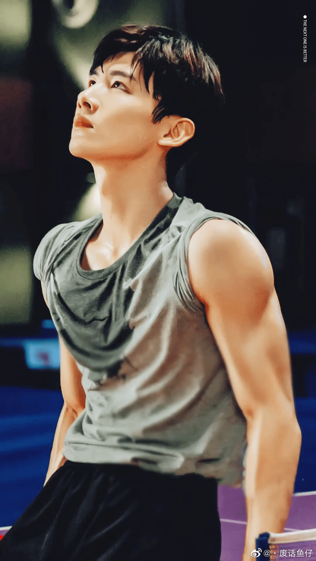 马思纯小5岁"新男友"白敬亭爆上热搜:183cm八块腹肌,又奶又欲