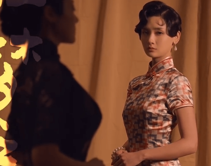 另外在《如梦之梦》话剧中加盟的还有就是黄璐了,对于黄璐肯定也是不