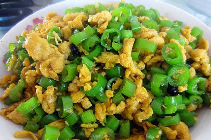 什么炖猪脚吃了腰不疼 98f37efc59134d9d9a152d7865a4ca60.jpeg